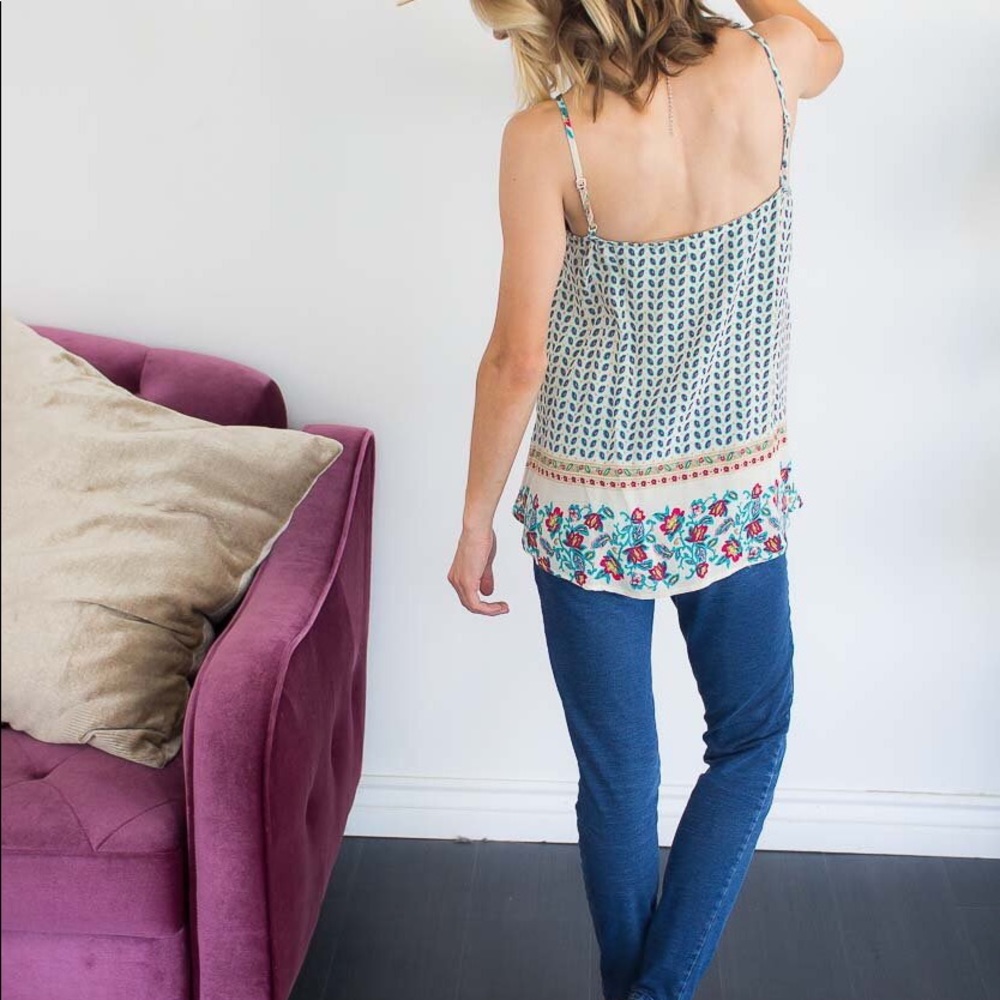 Stunning Print Tank💫 - Picture 2 of 3